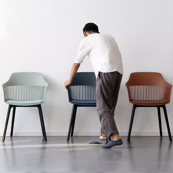 Ghế full nhựa có tay nhiều màu lót nệm: CFN3062 - Ảnh 4